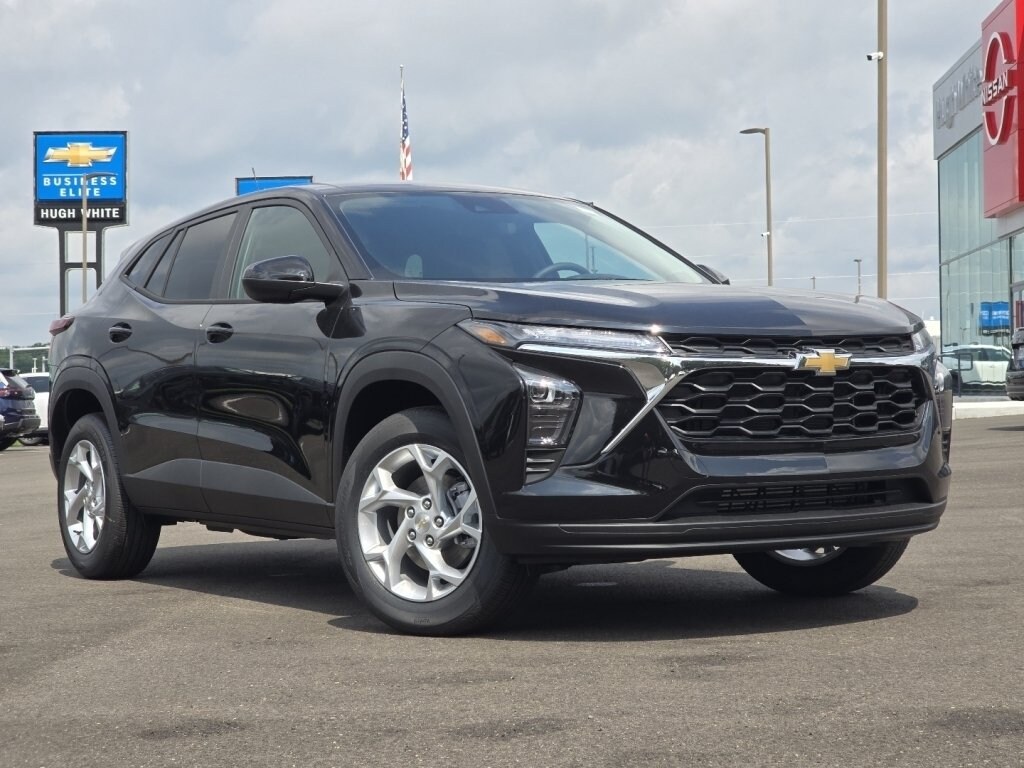 New 2026 Chevrolet Trax LS SUV