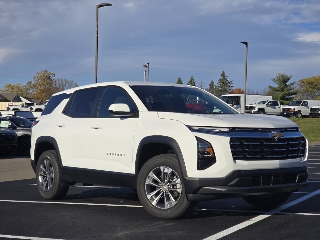 New 2026 Chevrolet Equinox FWD LT SUV