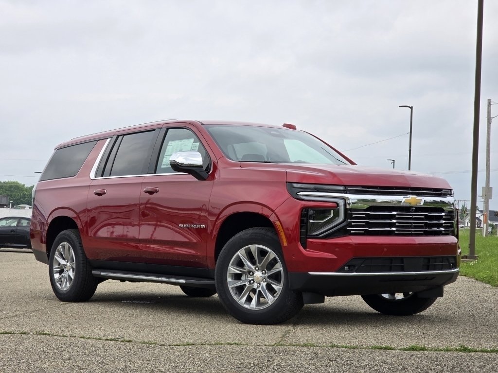 2025 Chevrolet Suburban Premier photo 2