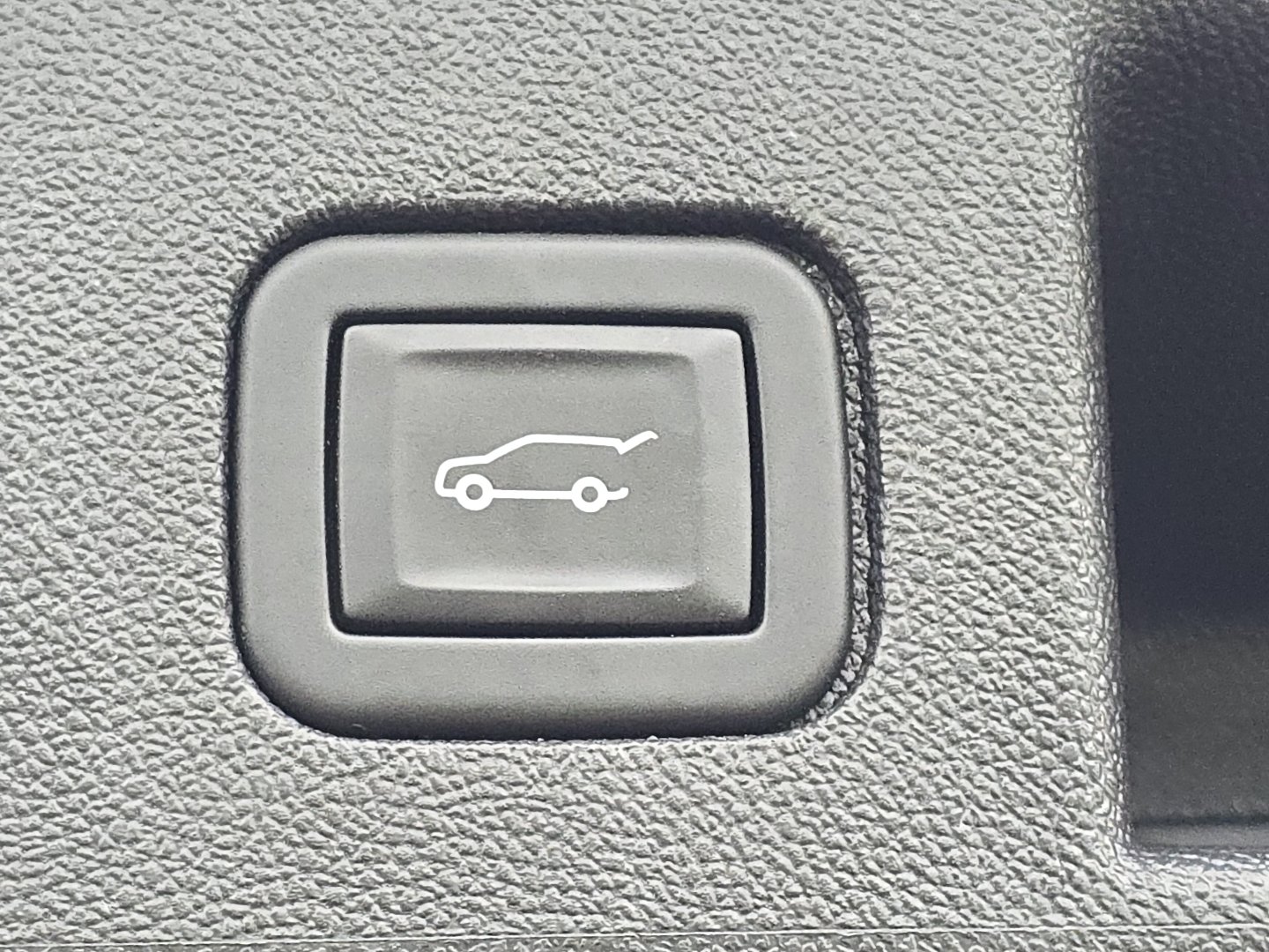 2024 Chevrolet Equinox LT - Photo 21