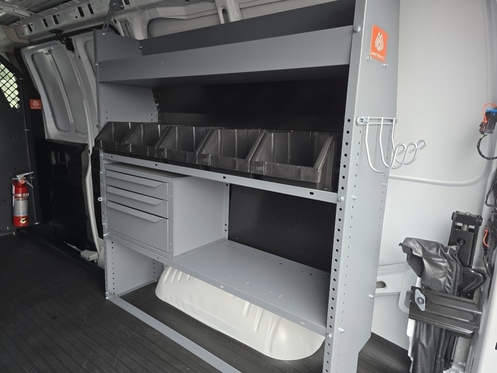 2025 Chevrolet Express Cargo Work Van - Photo 10