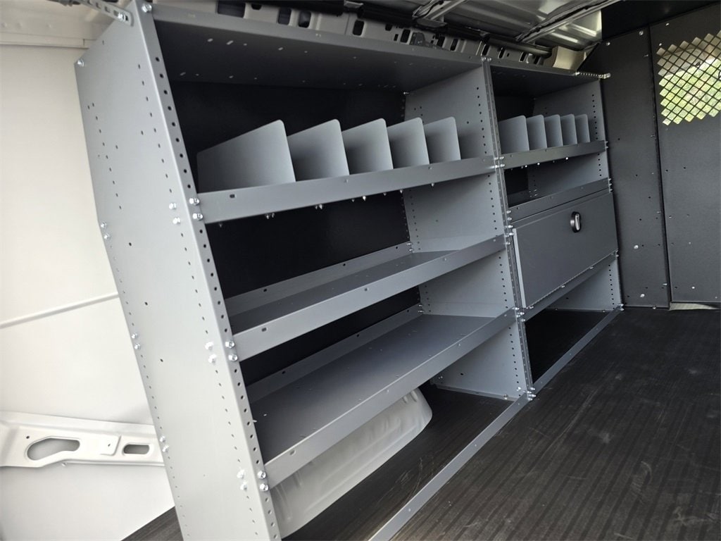 2025 Chevrolet Express Cargo Work Van - Photo 6