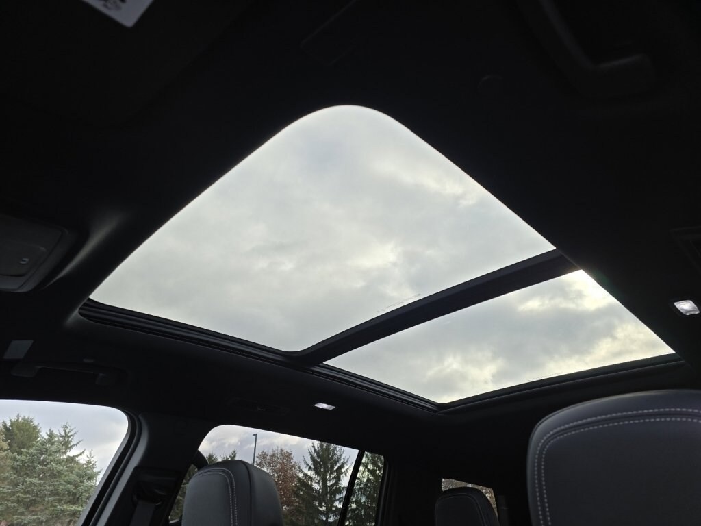 New 2026 Chevrolet Traverse AWD LT SUV