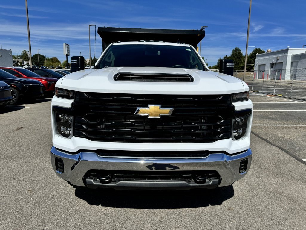 2024 Chevrolet Silverado 3500HD Work Truck photo 2