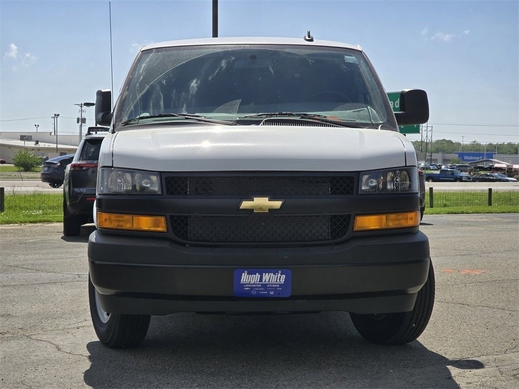 2025 Chevrolet Express Cargo Van photo 2