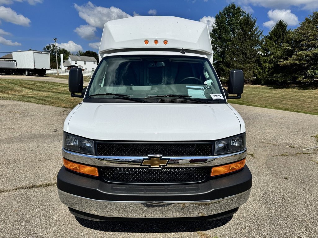 2025 Chevrolet Express Cutaway Van photo 2