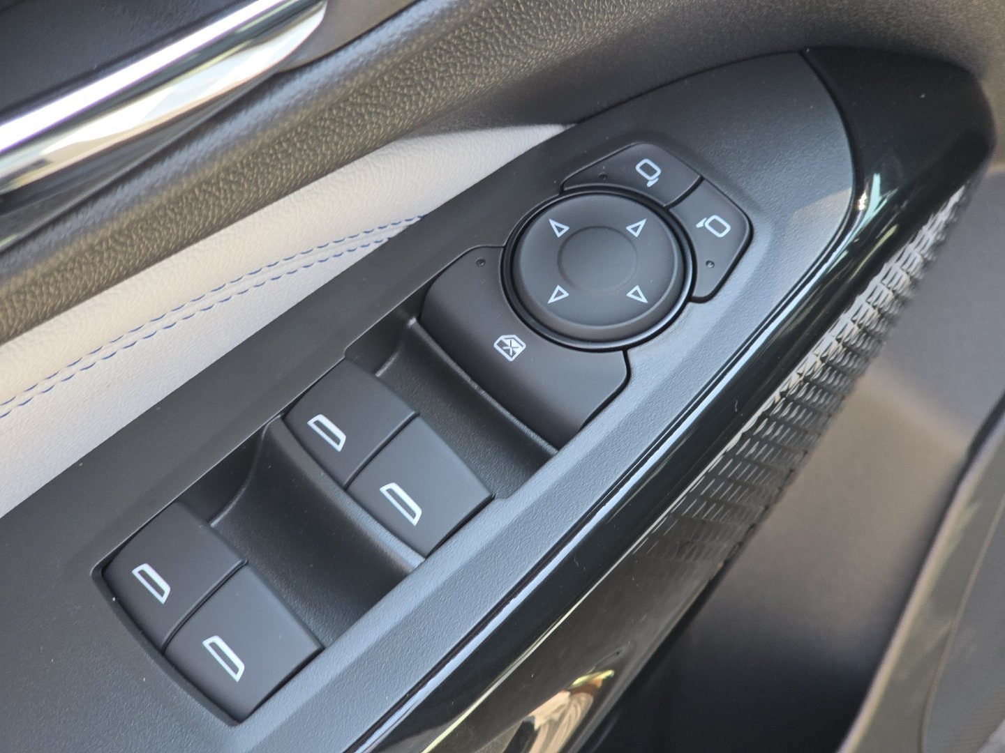 2026 Chevrolet Trax LT - Photo 13