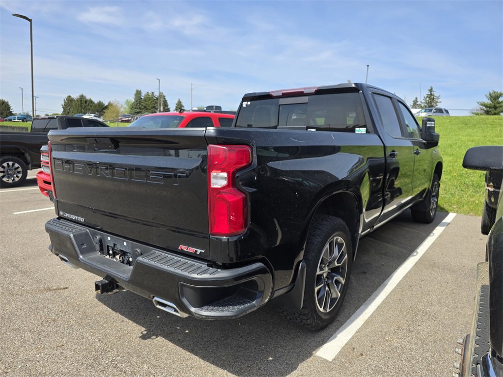2021 Chevrolet Silverado 1500 RST photo 3