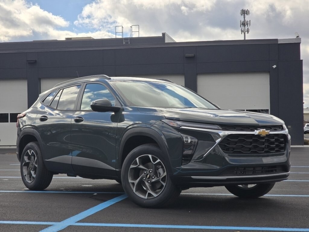 New 2026 Chevrolet Trax LT SUV