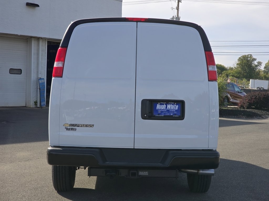 2025 Chevrolet Express Cargo Work Van - Photo 7