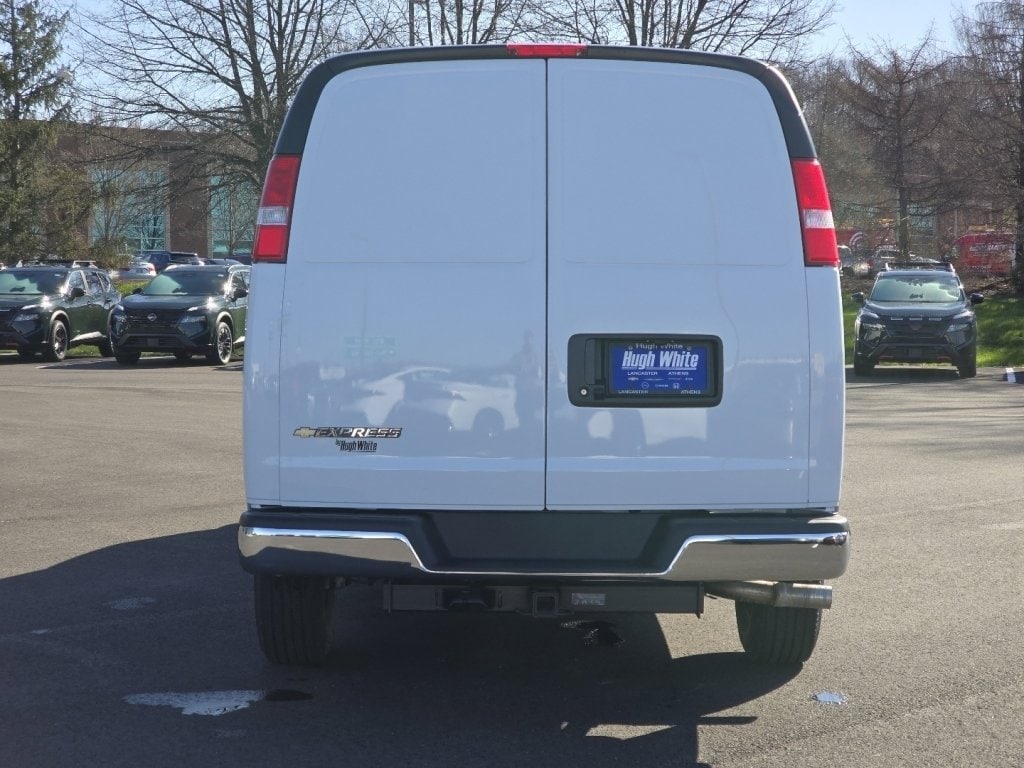 2026 Chevrolet Express Cargo Work Van - Photo 8