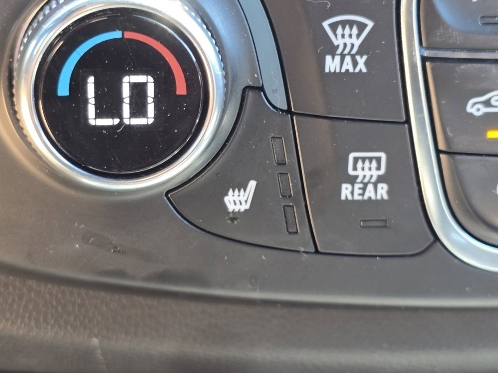 2023 Chevrolet Traverse Cloth photo 3