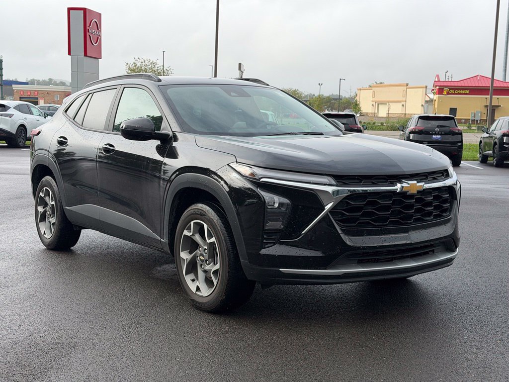 2025 Chevrolet Trax LT SUV