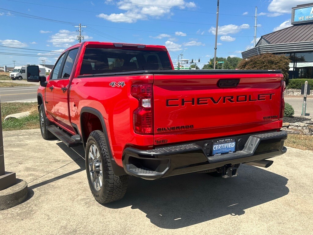 2022 Chevrolet Silverado 2500HD Custom photo 3