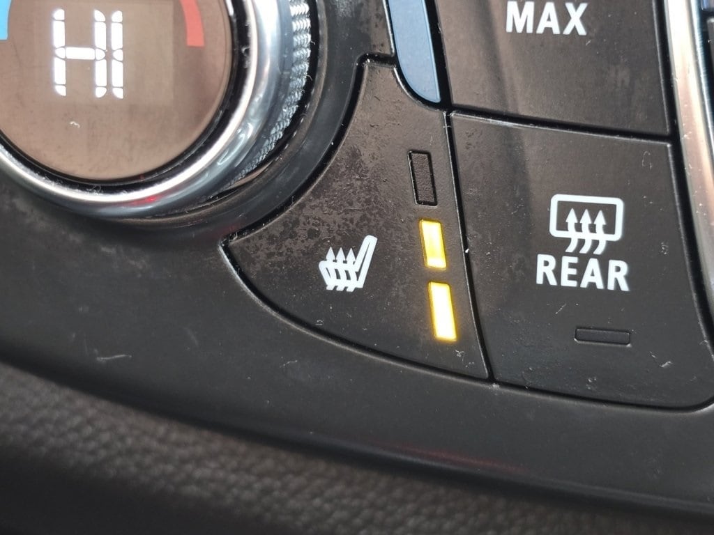 2021 Chevrolet Traverse RS photo 3