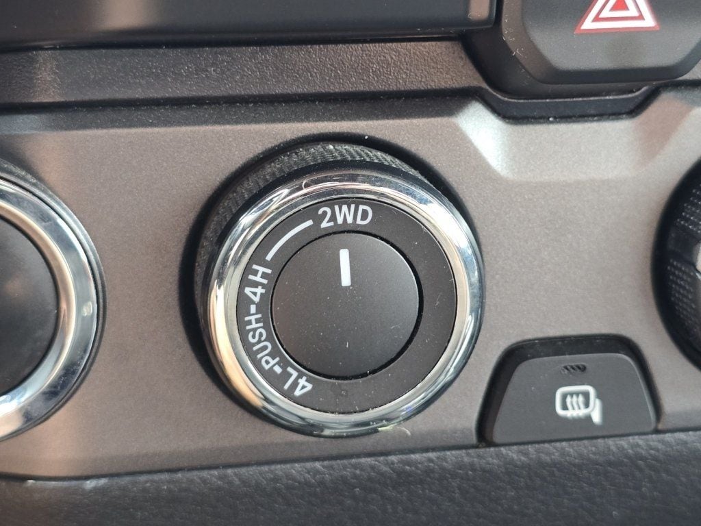 2023 Toyota Tacoma TRD Off Road - Photo 6