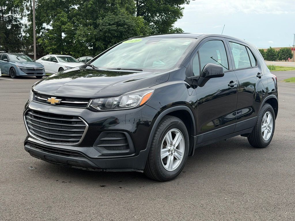 Used 2020 Chevrolet Trax LS with VIN KL7CJKSB9LB047831 for sale in Lancaster, OH