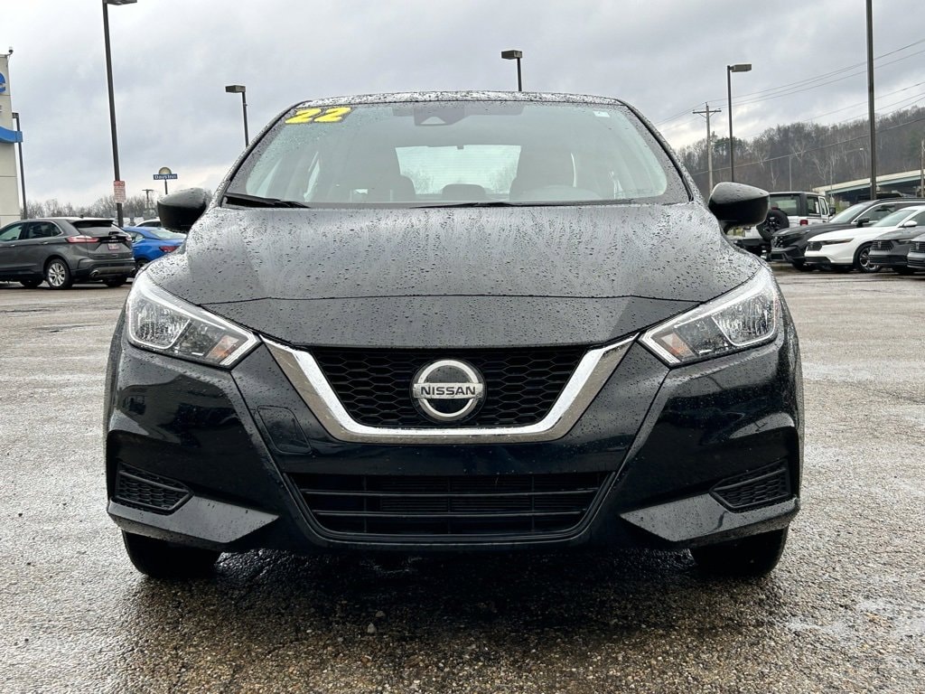 2022 Nissan Versa 1.6 S photo 3