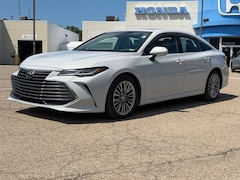 2022 Toyota Avalon Limited Sedan