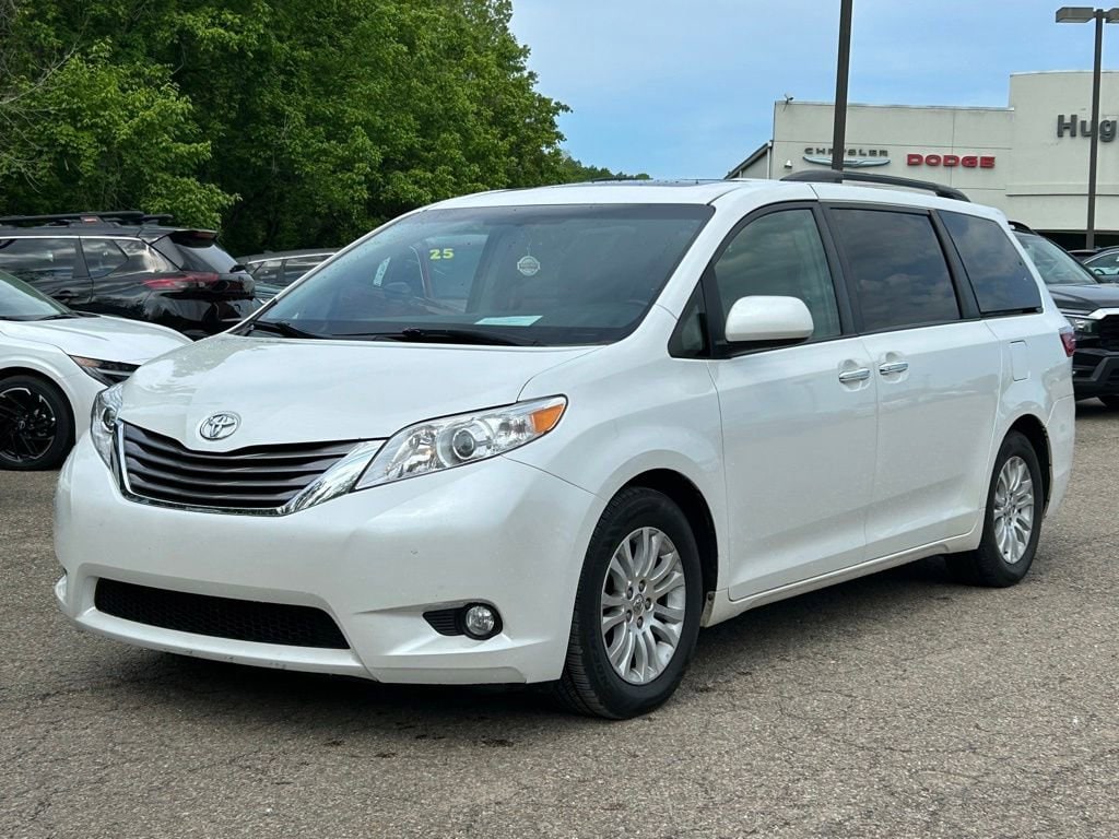 2015 Toyota Sienna XLE