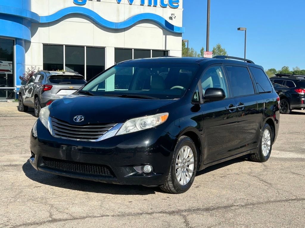 2012 Toyota Sienna