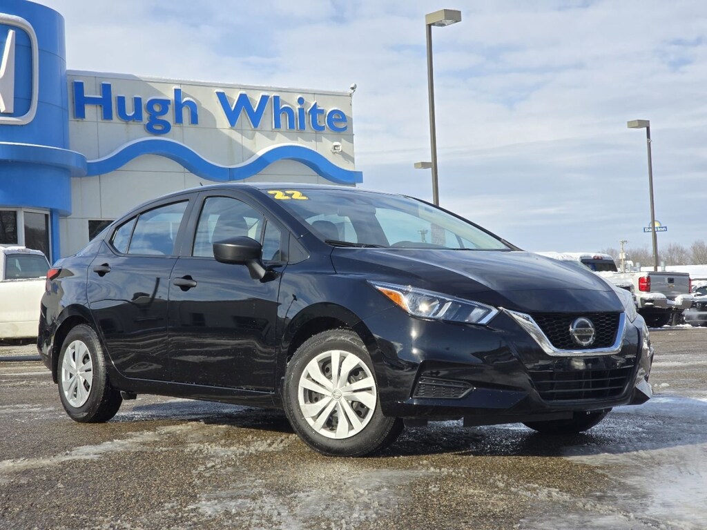 Used 2022 Nissan Versa 1.6 S Sedan