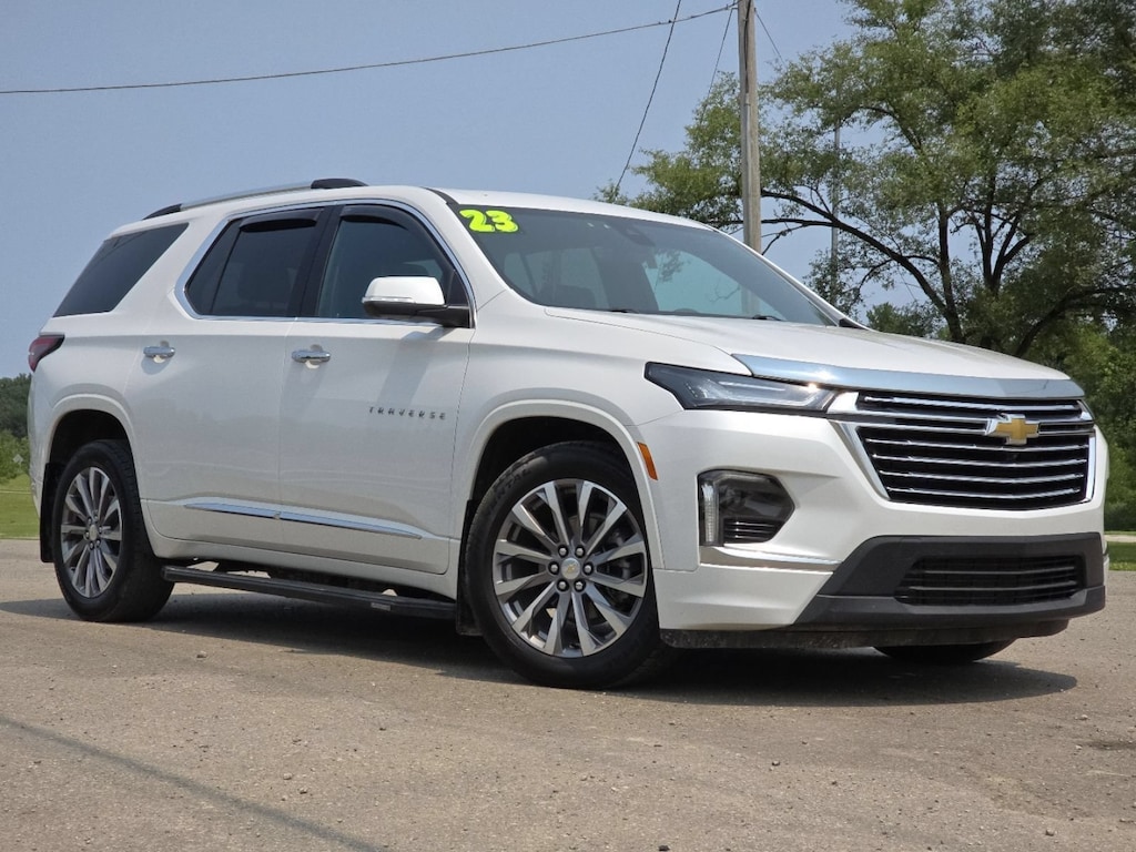 Used 2023 Chevrolet Traverse Premier SUV