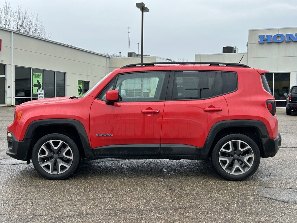 Used 2017 Jeep Renegade Latitude 4x4 SUV