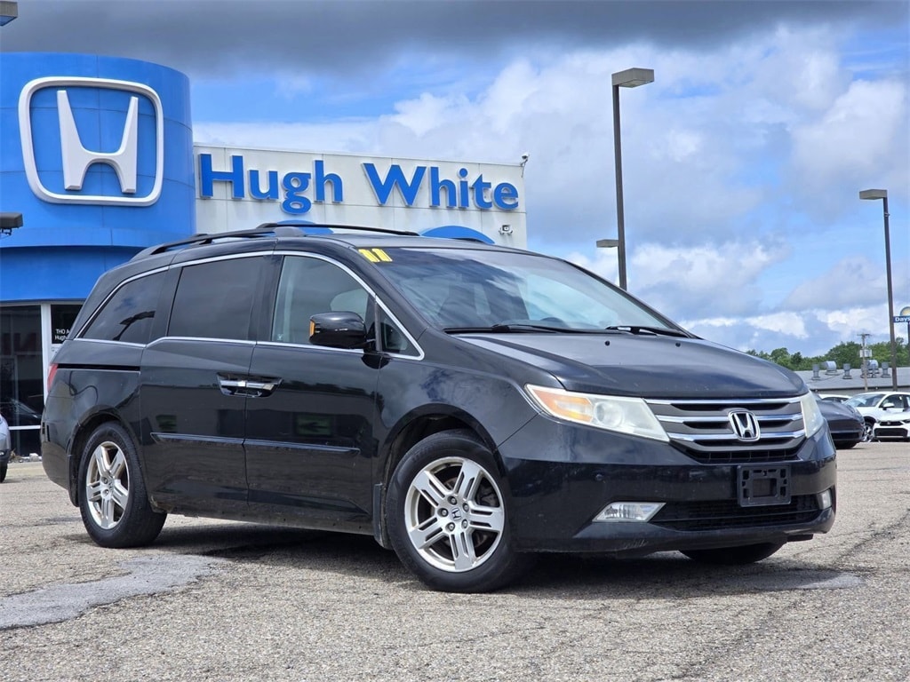 Used 2011 Honda Odyssey Touring with VIN 5FNRL5H95BB028010 for sale in Athens, OH