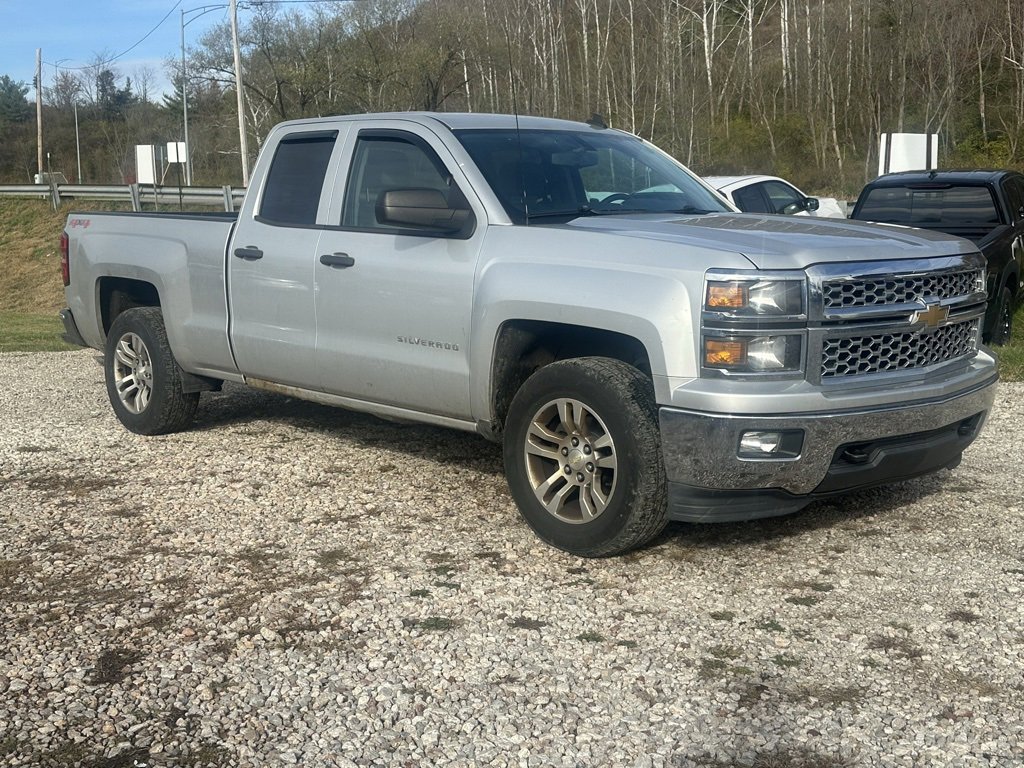 2014 Chevrolet Silverado 1500 LT photo 2