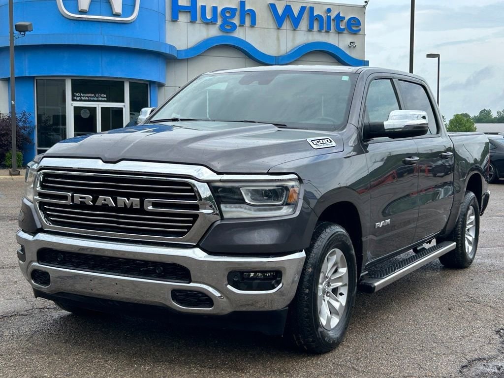 2024 RAM 1500 Laramie 4x4 Crew Cab 5'7's photo