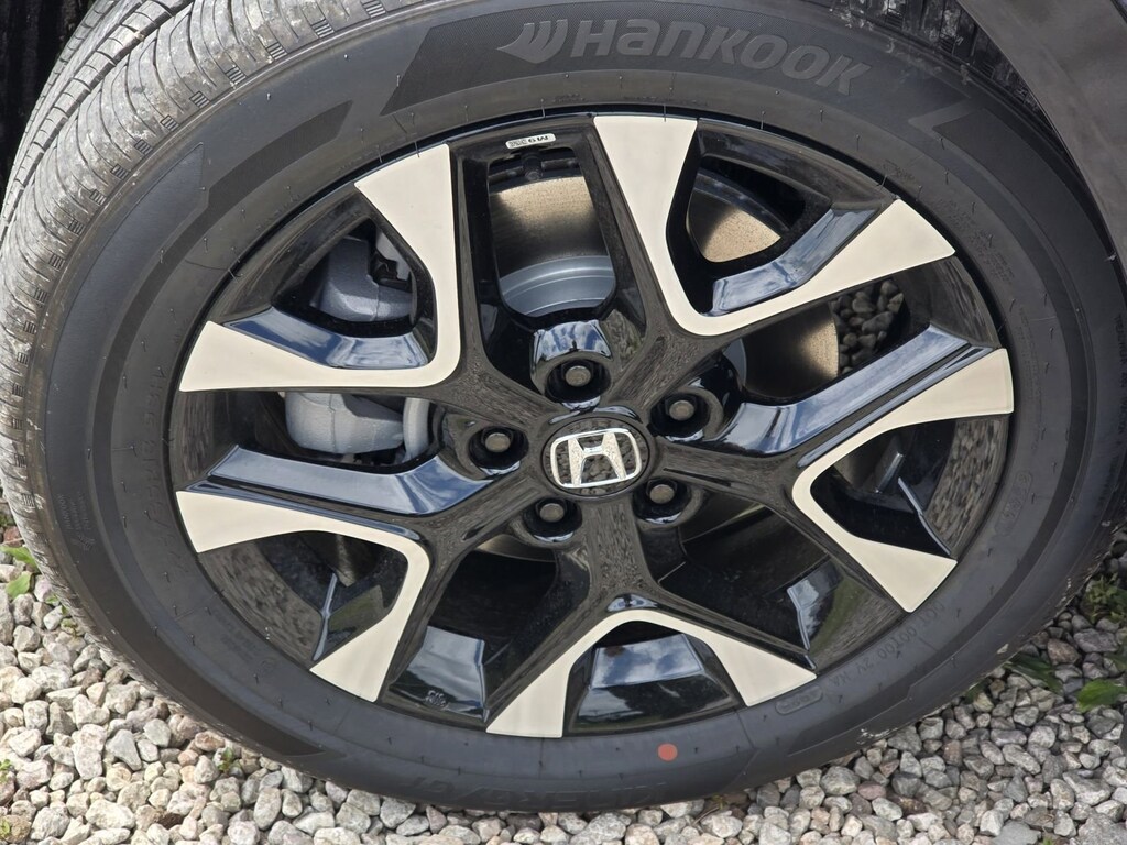 2026 Honda HR-V EX-L photo 16
