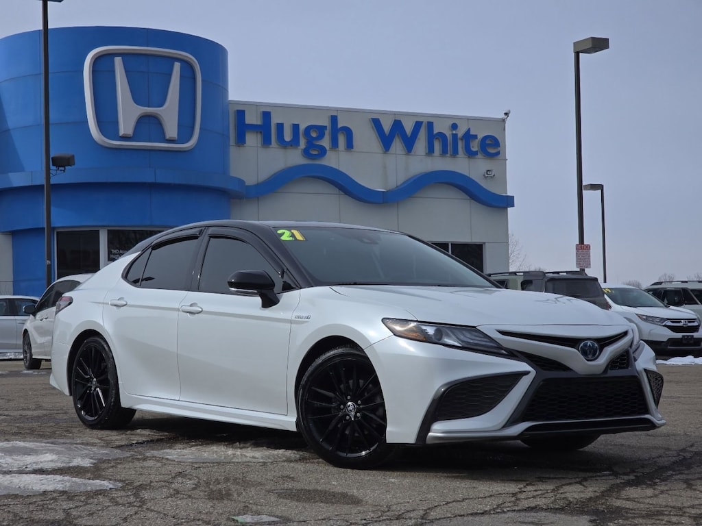 Used 2021 Toyota Camry Hybrid XSE Sedan