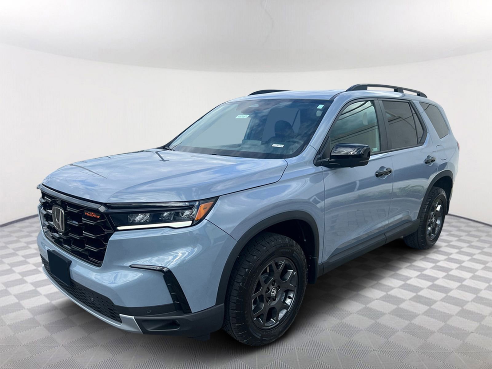 2025 Honda Pilot TrailSport photo 2