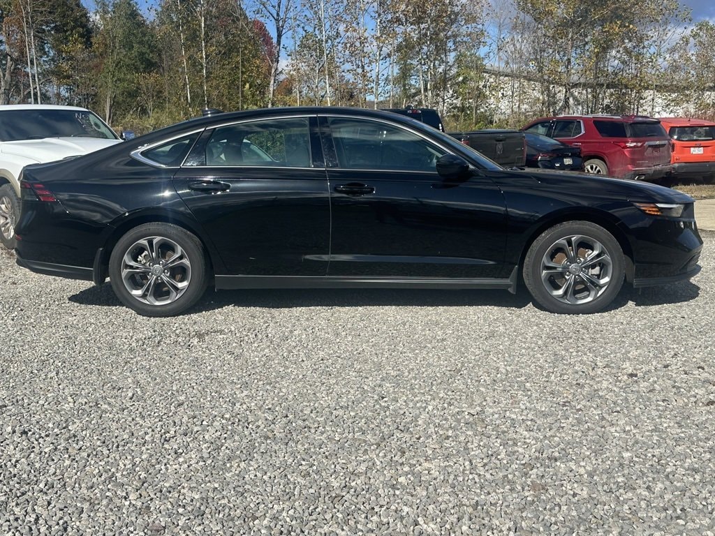 Used 2024 Honda Accord EX Sedan