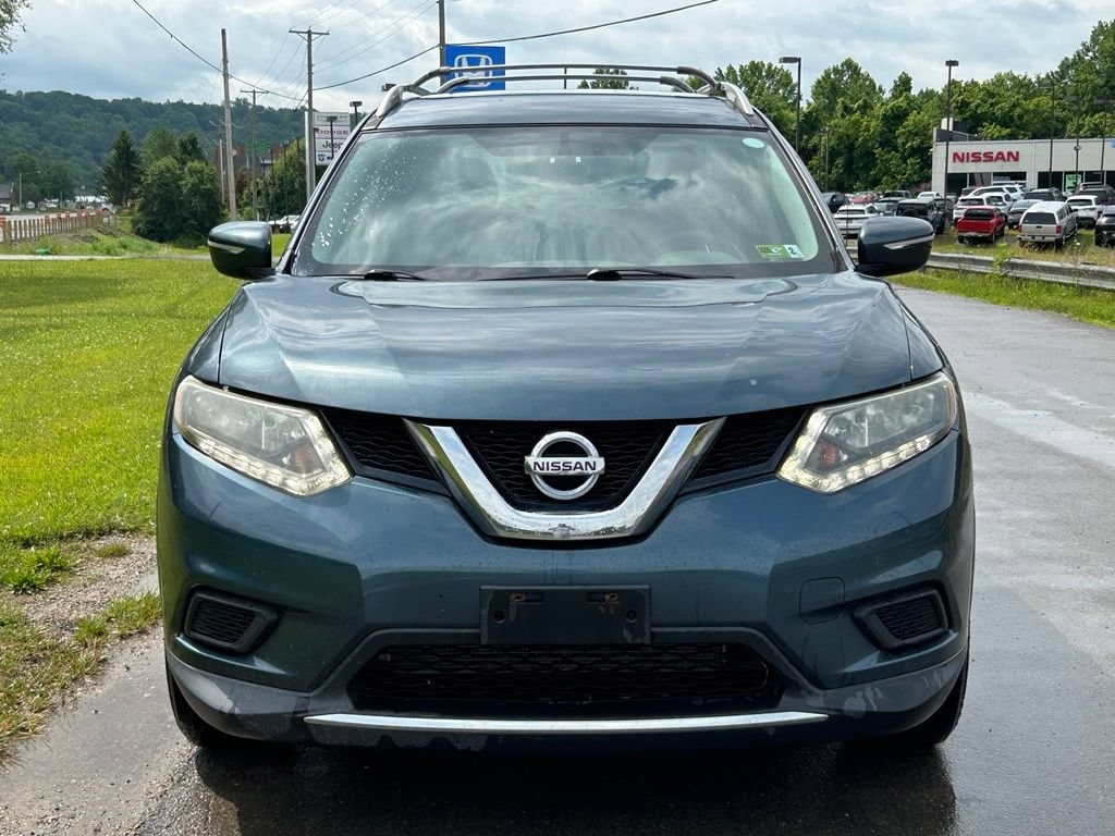 Used 2014 Nissan Rogue SV with VIN 5N1AT2MV7EC812698 for sale in Athens, OH
