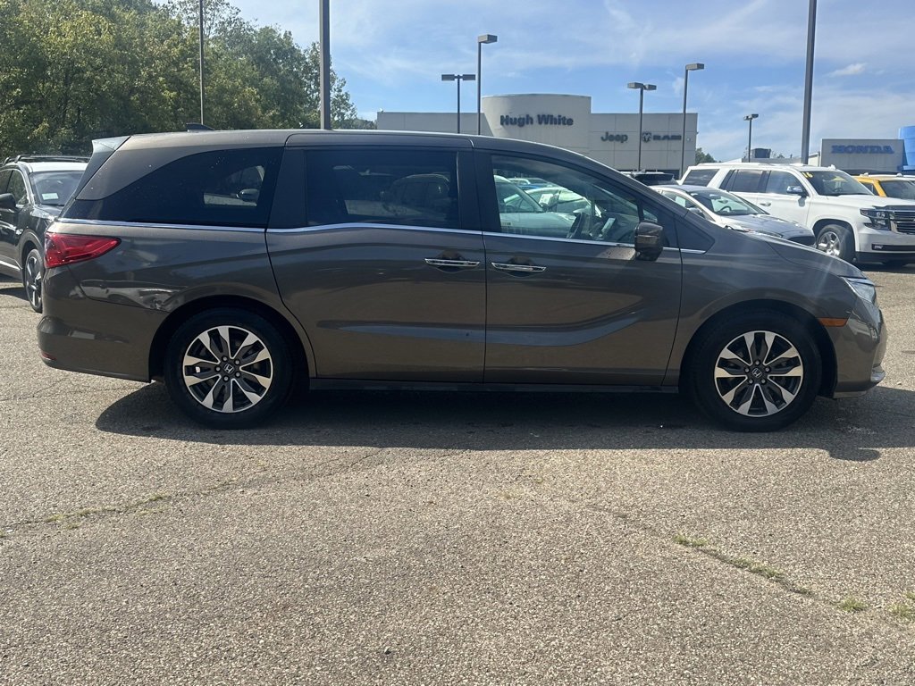 2023 Honda Odyssey EX-L photo 3