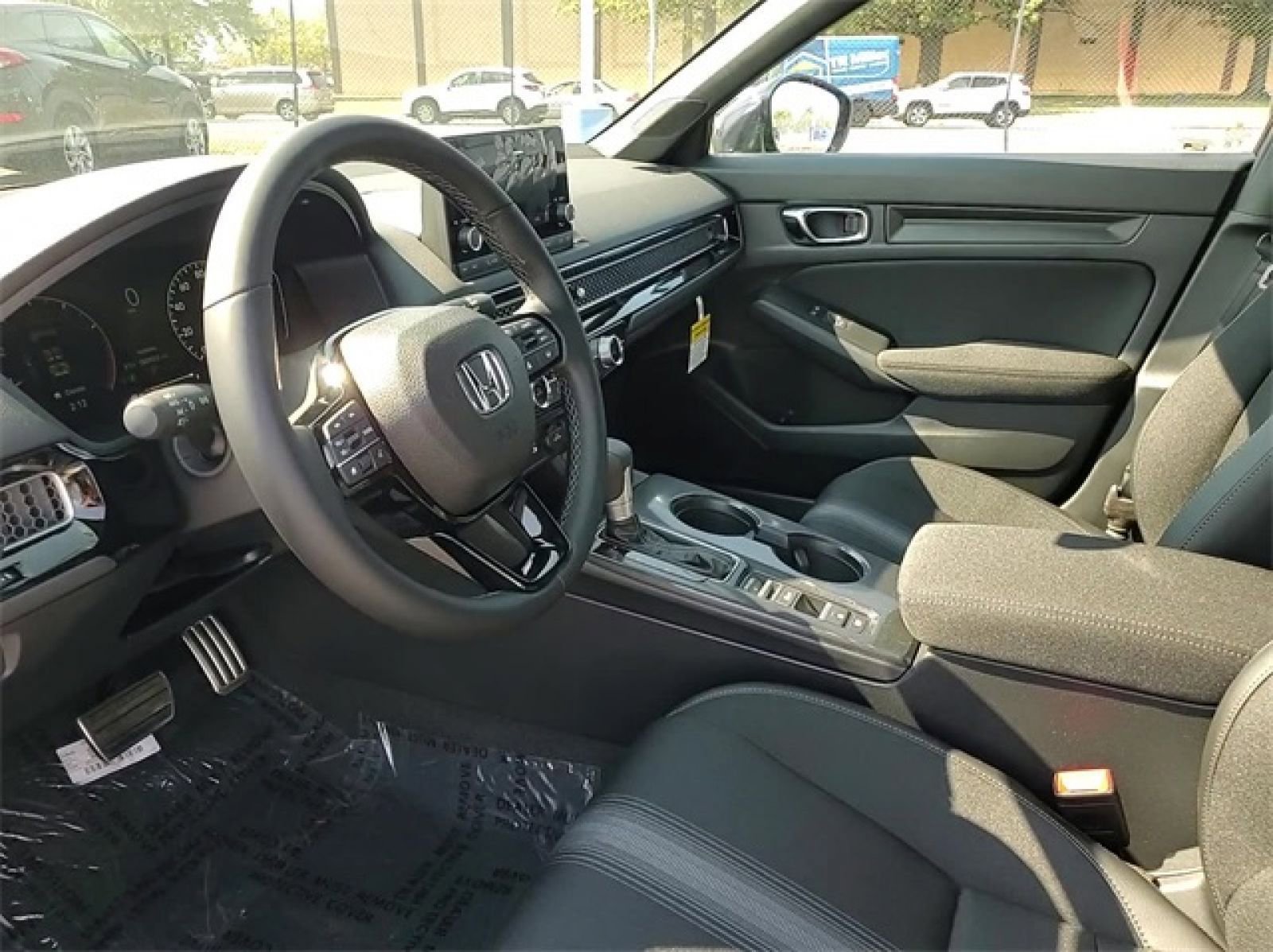 2025 Honda Civic Hatchback Sport - Photo 11