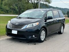 2012 Toyota Sienna XLE V6 8 Passenger Van