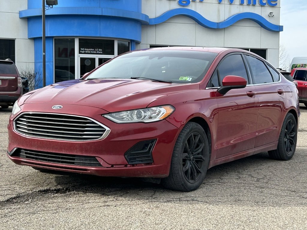 2020 Ford Fusion SE's photo