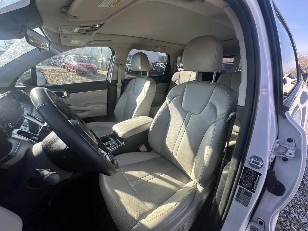 2022 Kia Sorento SX photo 2