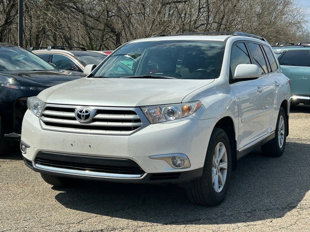 2011 Toyota Highlander SE