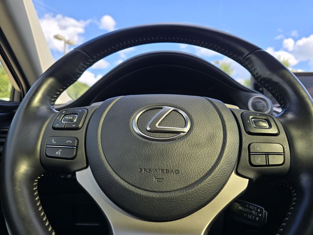 2021 Lexus NX 300 AWD photo 18