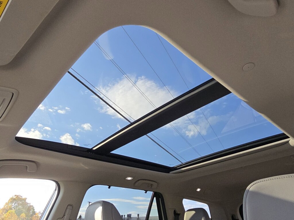 Used 2024 Honda Pilot Touring SUV