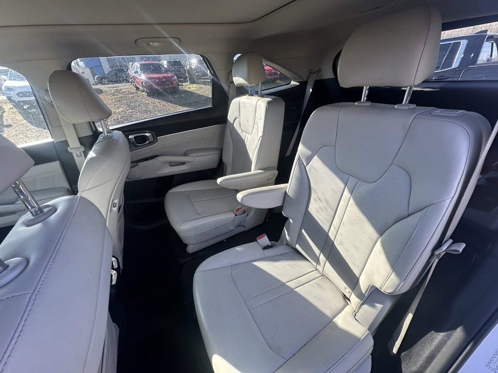 2022 Kia Sorento SX photo 3