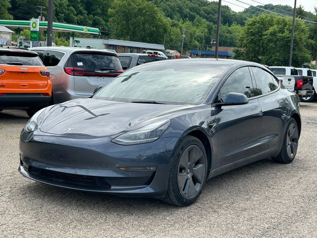 2022 Tesla Model 3 Long Range Dual Motor All-Wheel Drive's photo