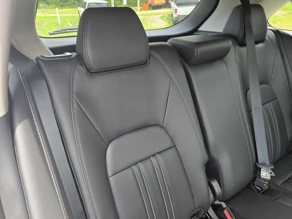 2026 Honda HR-V EX-L photo 11