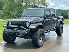 2021 Jeep Gladiator Sport Truck Crew Cab