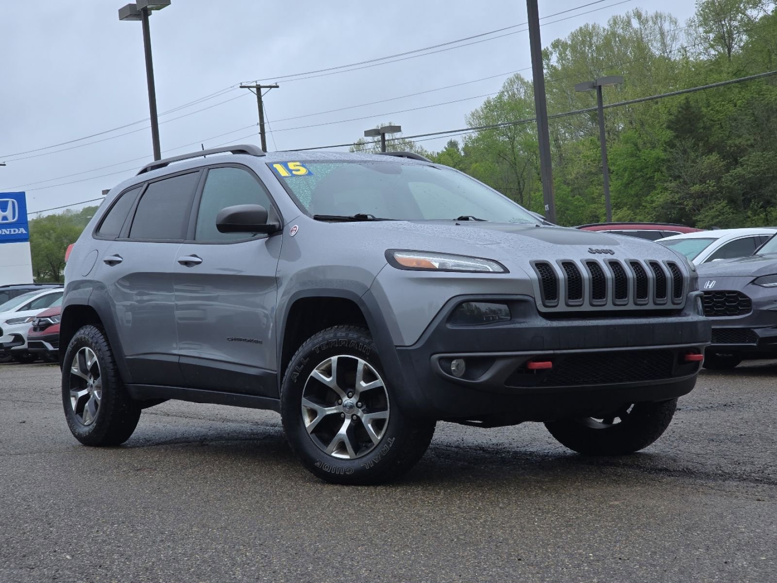 Used 2015 Jeep Cherokee Trailhawk with VIN 1C4PJMBS8FW593758 for sale in Athens, OH