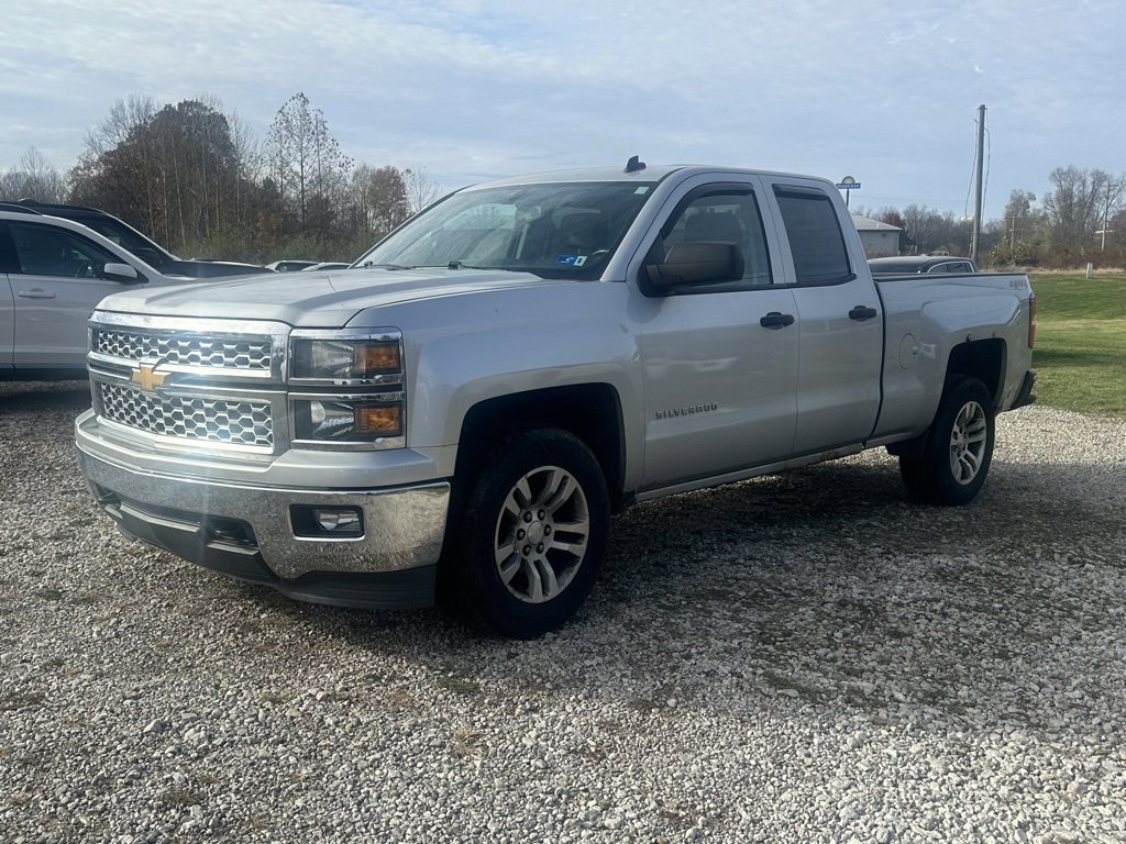 2014 Chevrolet Silverado 1500 LT photo 3